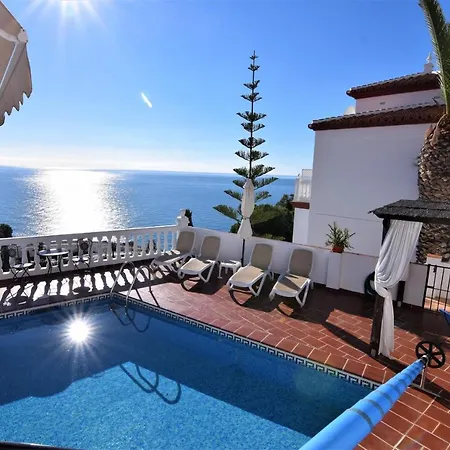 Ladera Panorama 2 *