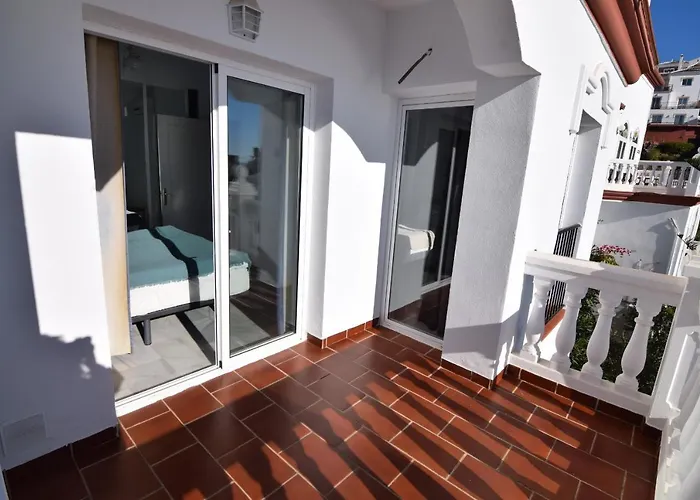 Ladera Panorama 2 *